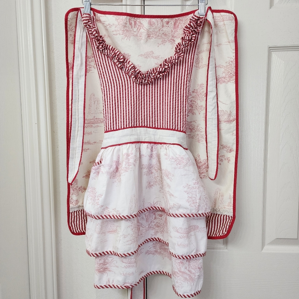 UNAVAILABLE **SET** Retro Cutie Toile Kitchen Apron & Matching Towel